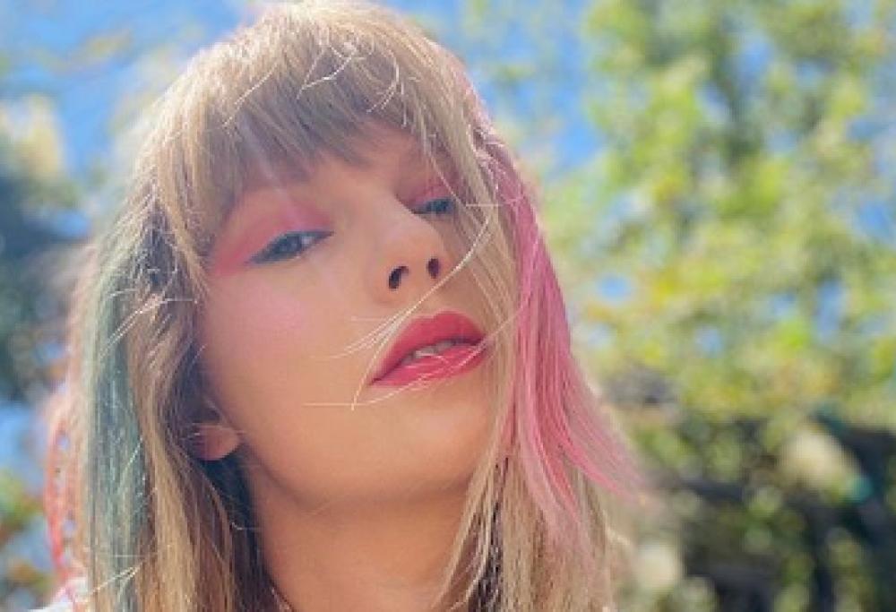 La sosia di Taylor Swift sta facendo impazzire gli utenti di TikTok