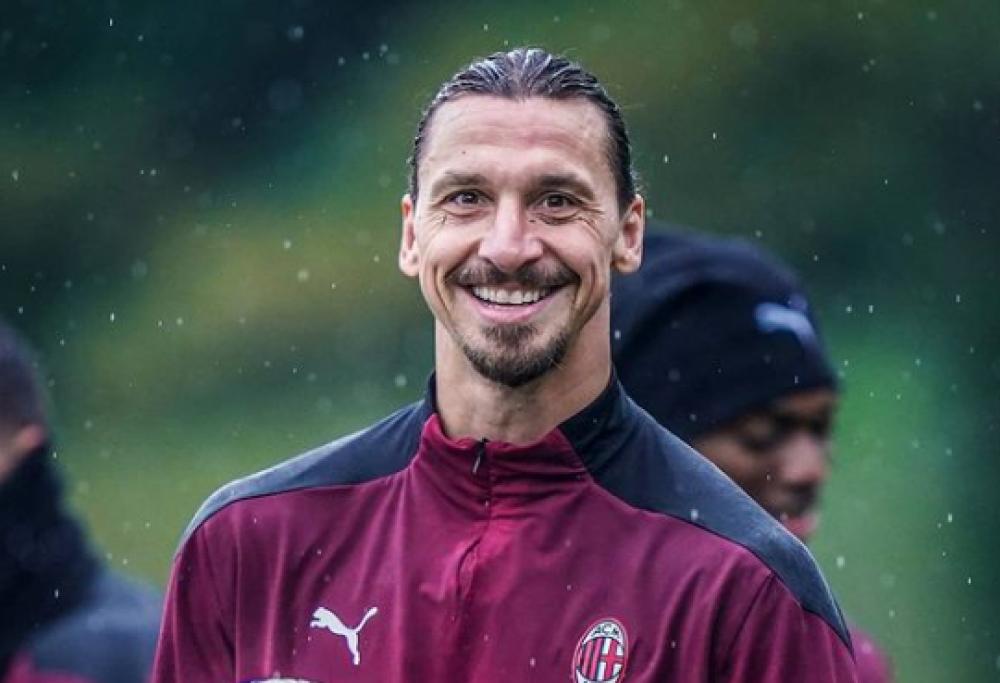 Zlatan Ibrahimović ha regalato una PlayStation 5 a tutti i compagni di squadra