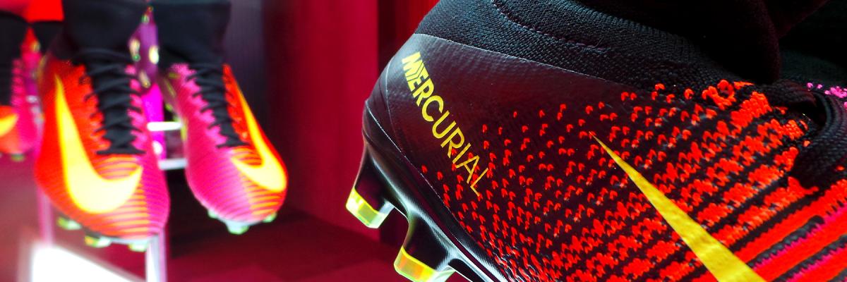 Valeria a THE SCIENCE OF SPEED in Via Vigevano a Milano Valeria a THE SCIENCE OF SPEED in Via Vigevano a Milano