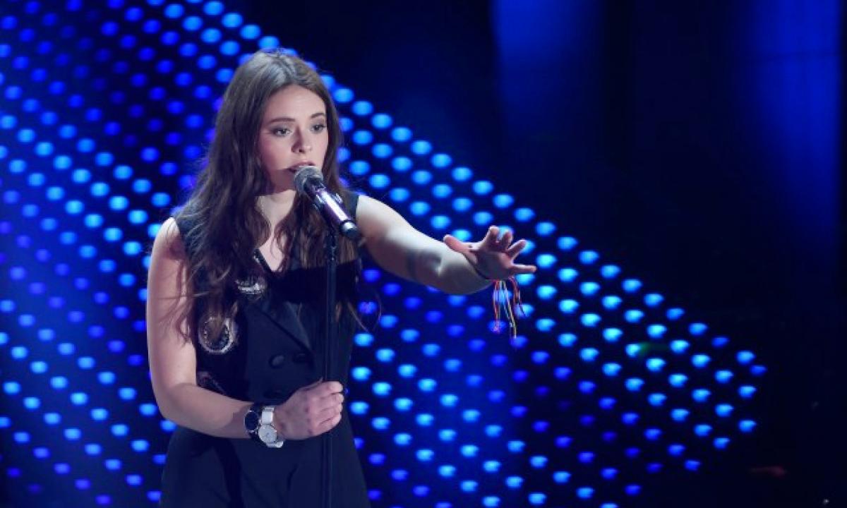 Francesca Michielin commuove e si commuove con "Il mio canto libero" - Foto  1 di 5 - Radio 105