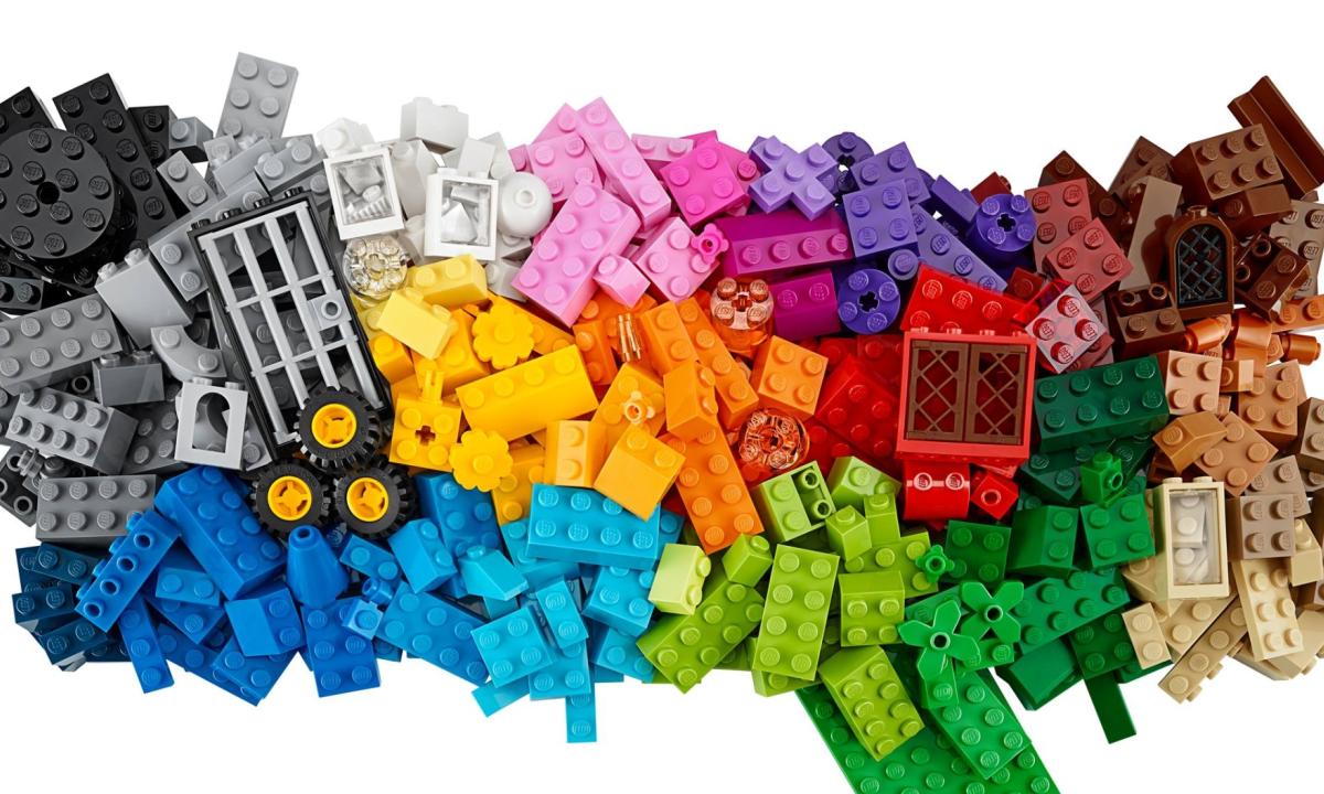 Получить конструктор. Lego classic 10698. конструктор lego classic 10696. конструктор lego classic 10698. lego® large creative brick box 10698.