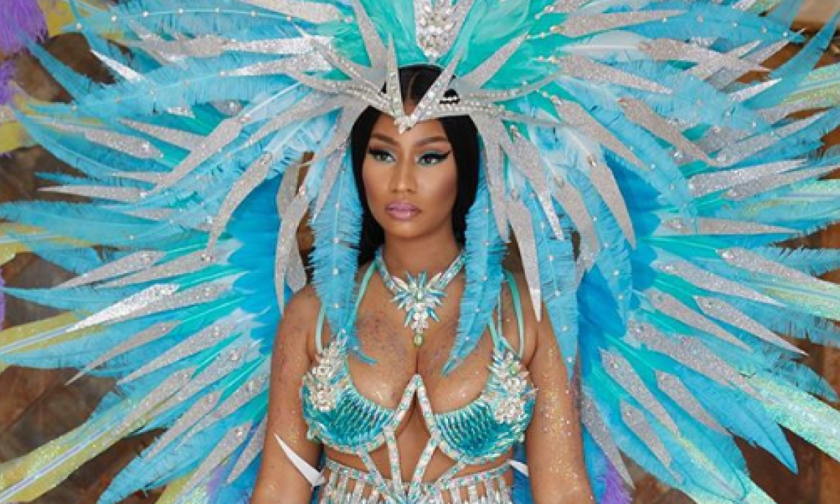 Nicki Minaj in costume super hot per Carnevale - Radio 105