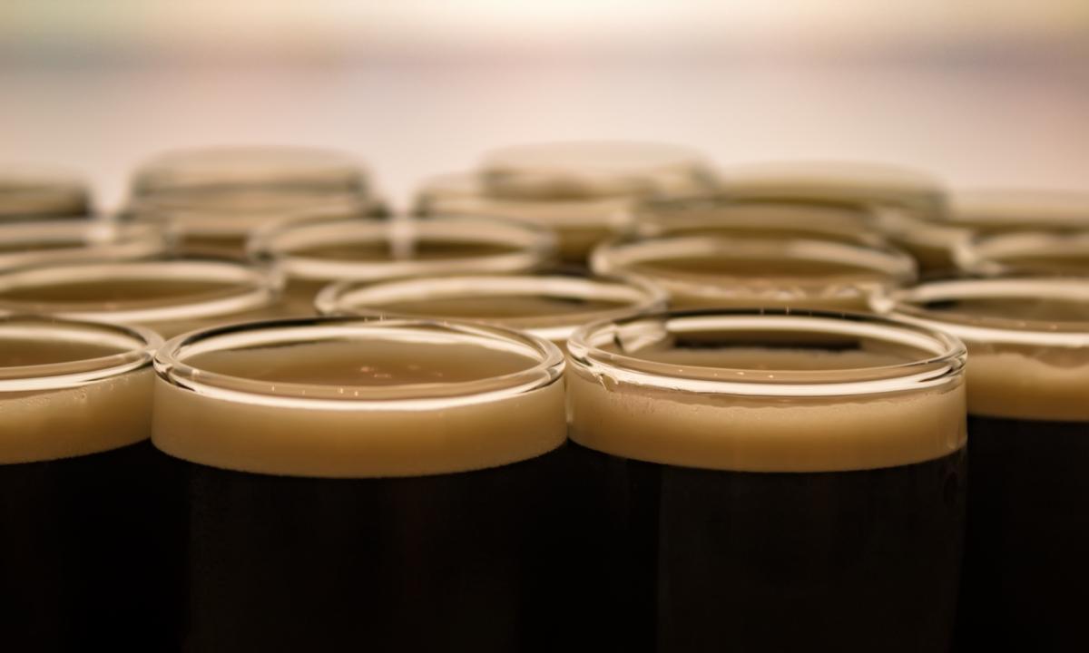 Irlanda Riaperti I Pub Un Uomo Beve 42 Birre In Un Ora E Mezza Radio 105