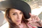 Sabrina Salerno ha il seno rifatto? "No, ecco la certificazione"