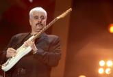 Napoli, flashmob dai balconi in ricordo di Pino Daniele: oggi sarebbe il suo compleanno