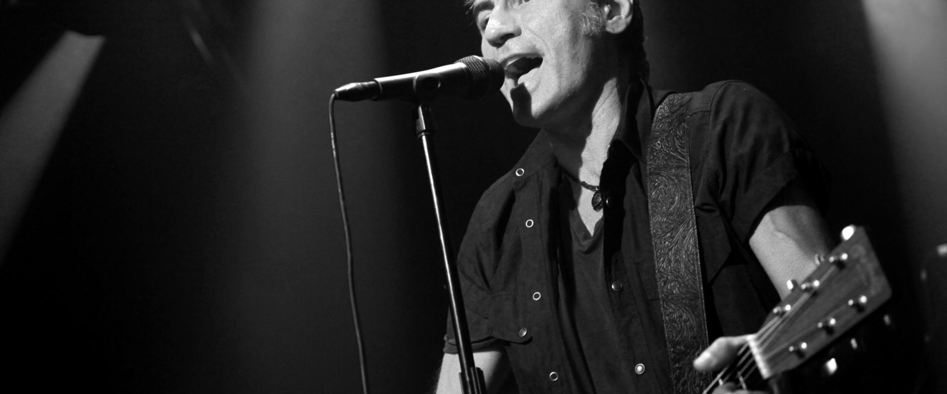 Luciano Ligabue in diretta video, oggi alle 18.00