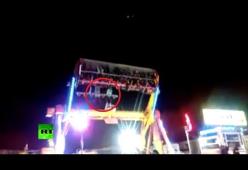 Tragedia al Luna Park: mamma e figlia precipitano dalla giostra, il video