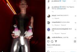 Alla fashion week atterra il pezzo più pregiato: la borsa a forma di piccione
