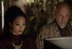 C'è un film che sarà visibile solo tra 100 anni: "100  Years" di John Malkovich 