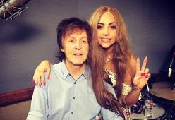 Lady Gaga a lavoro con Paul McCartney
