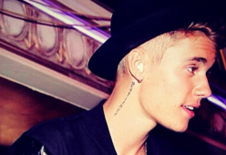 Justin Bieber: “Devo essere forte per sopportare quello che mi dicono”
