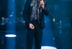 Jovanotti celebra il 50esimo anniversario dell’allunaggio con la cover di “Luna”