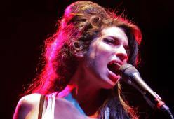 Amy Winehouse, il padre ancora all'attacco del documentario 
