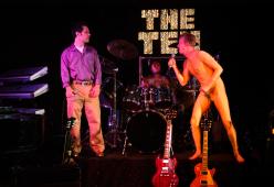 THE TEN: I dieci comandamenti come non li avete mai visti