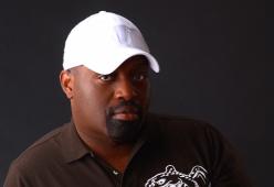 105 IN DA KLUBB presenta Frankie Knuckles Tribute
