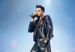 Adam Lambert, petizione "omofoba" per il suo concerto a Singapore
