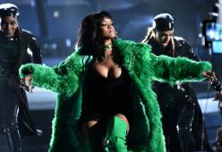 Rihanna: il nuovo album è "aggressivo"
