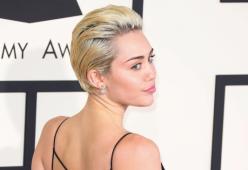 Miley Cyrus presenterà Joan Jett all'Hall of Fame 
