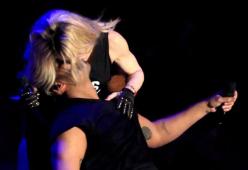 Madonna.. che bacio!
