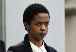 Lauryn Hill arriva sul palco con due ore di ritardo
