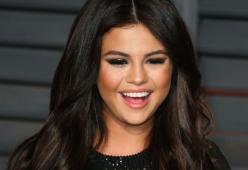 Selena Gomez sta meglio e ha lasciato la clinica di salute mentale