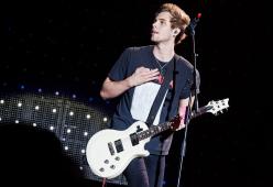 5 Seconds of Summer costretti a rinunciare al logo
