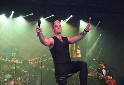 Robbie Williams rischia l'incidente diplomatico in Serbia
