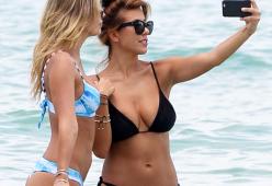 Devin Brugman e Natasha Oakley