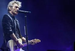 Luciano Ligabue a 105 Friends.. e in diretta video su 105.net e sull'APP Mobile di 105
