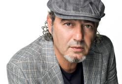 LUCA CARBONI / Opening act IACO