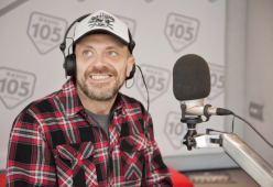 Max Pezzali a 105 Friends
