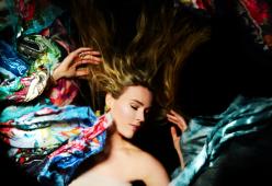 Joss Stone nuda per protesta
