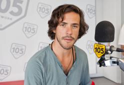 Jack Savoretti a 105 Night Express: "Ad aprile suonerò nei teatri italiani"