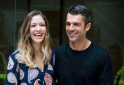 Venerdì 9 alle 11.00, Luca Argentero e Sarah Felberbaum, “Poli opposti”, a 105 Friends