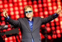 Elton John: il 4 febbraio arriva il nuovo album