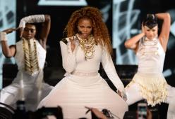 Janet Jackson dà alla luce il suo primo figlio
