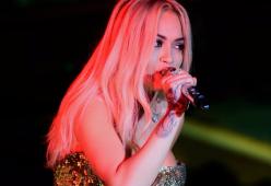 Rita Ora fa causa alla Roc Nation di Jay Z
