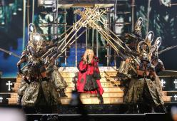 "Ciao Italia, are you ready?": il debutto “blindato” di Madonna a Torino. Guarda le foto