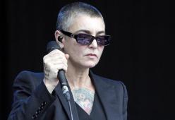 Sinead O’Connor: “L’agorafobia mi blocca, sto morendo di fame”. I fan intervengono per aiutarla