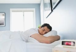 Se fatichi ad alzarti dal letto, sei più intelligente!