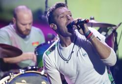 I Coldplay e altre star hanno inciso una nuova versione di Beautiful Day degli U2: le parole di Bono