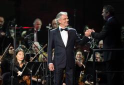 Bocelli fa marcia indietro: niente concerto per Trump
