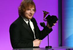 Ed Sheeran, che emozione essere premiato da Stevie Wonder
