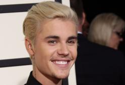 Justin Bieber presenta "Insicurities" durante il tour. Guarda il video
