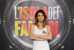 La prima eliminata dall'Isola dei Famosi 2016 ospite di Fabiola e dj Giuseppe: Claudia Galanti PT2