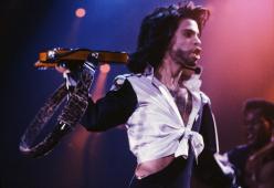 Prince: trovati antidolorifici in casa e sul corpo
