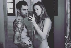 Adam Levine e Behati Prinsloo danno il benvenuto a Dusty Rose
