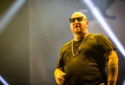 Jake La Furia allo Zoo Di 105, oggi alle 15.00