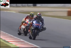 Iannone entra a cannone su Lorenzo e il Dottore vince! 