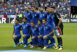 Italia mata España